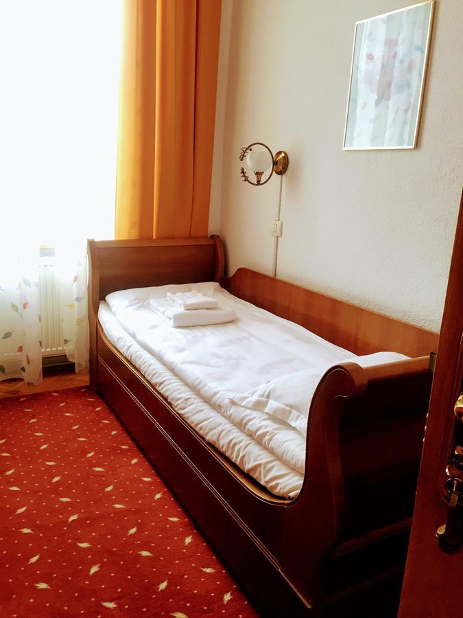 Pensiunea Puiu Popa Codlea Extérieur photo