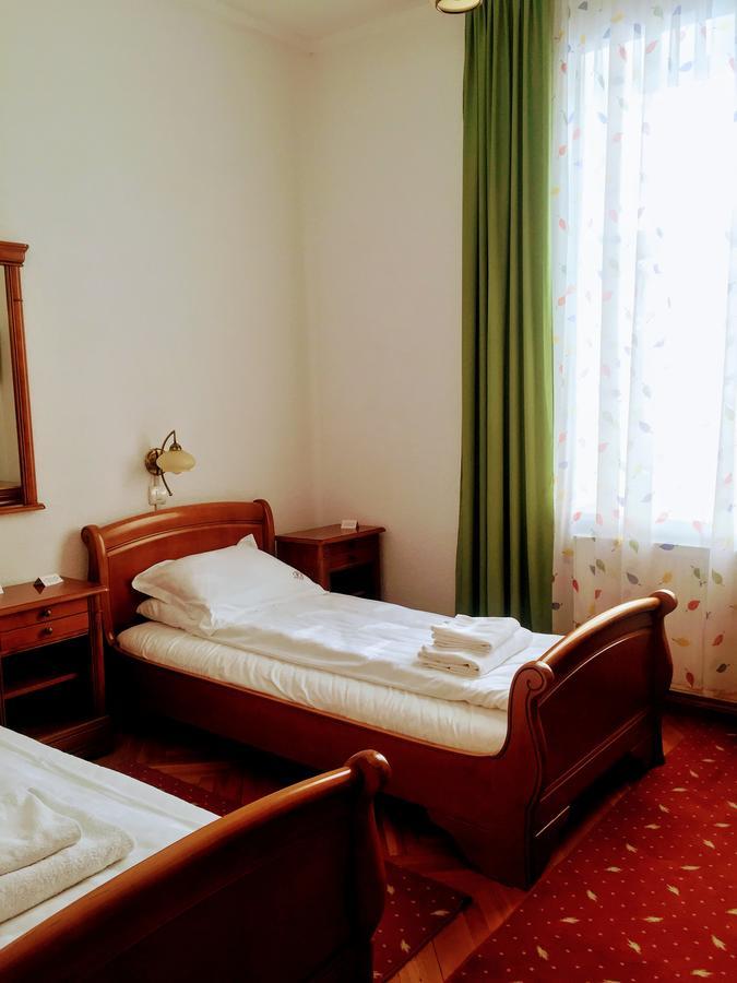 Pensiunea Puiu Popa Codlea Extérieur photo